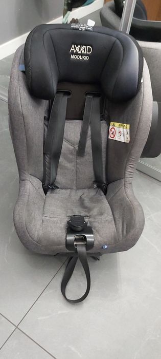 Axkid Modukid fotelik z bazą ISOFIX plus lusterko i organizer