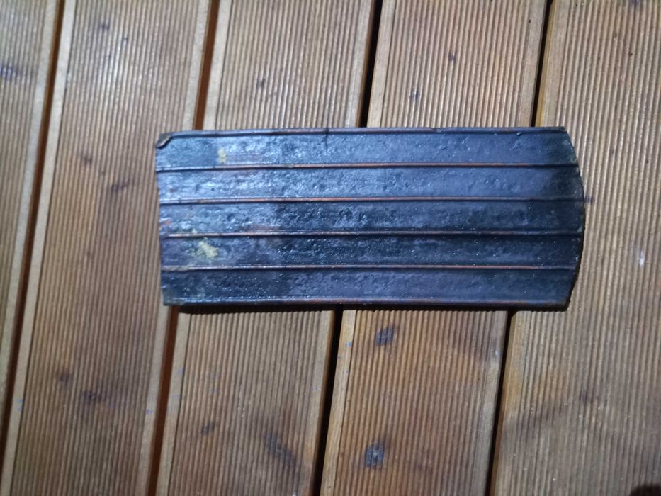poniemiecka dachówka  karpiówka ceramiczna