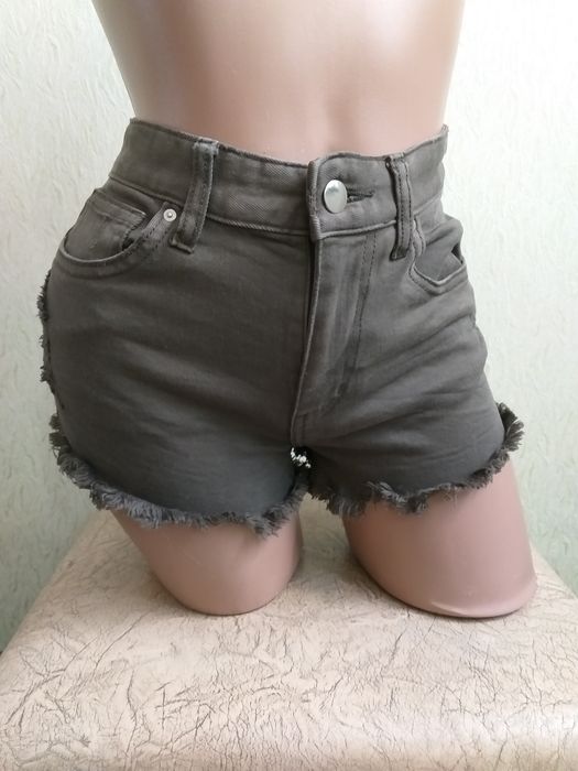 Неоновые шорты. Джинсовые шорты. Стрейчевые спортивные шорты. Кружево