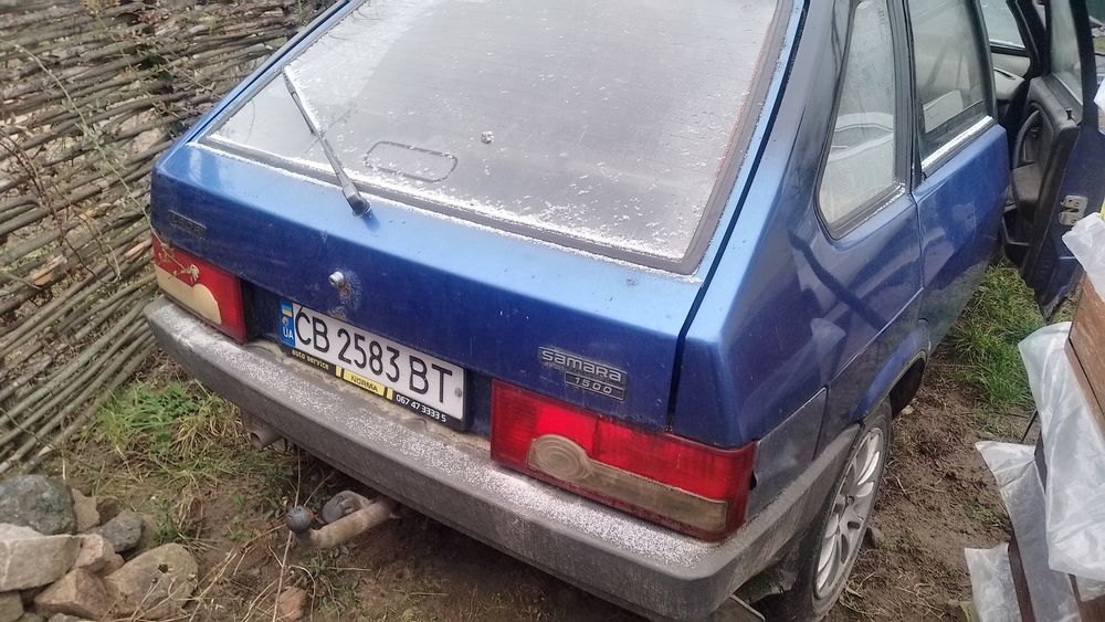 Продам ваз 2109 на ходу требует сварочних  работ