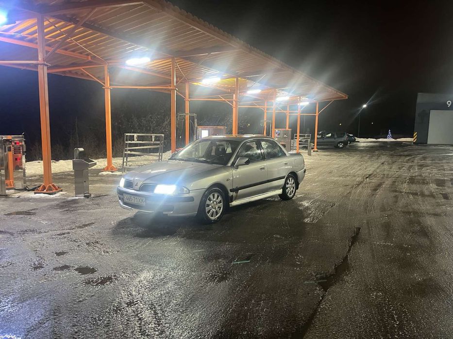 Митсубиси Каризма 1,8 GDI максимальной комплектации