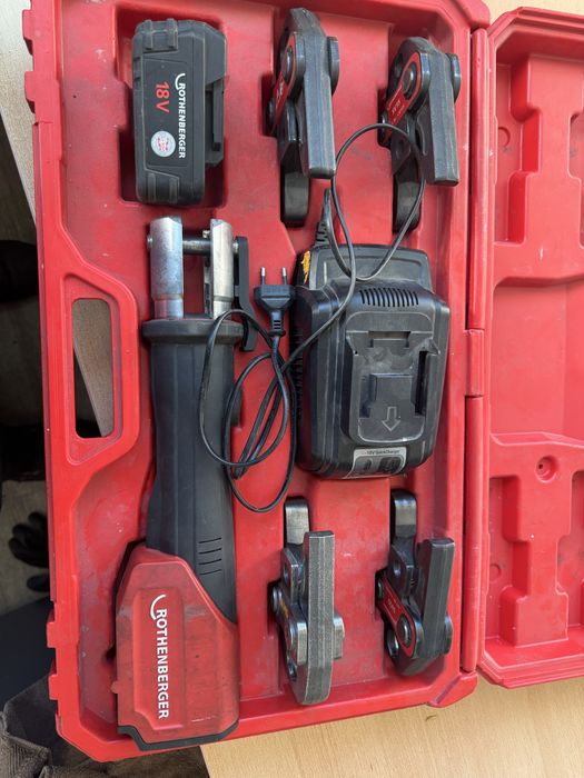 Zaciskarka do rur Rothenberger ROMAX 3000