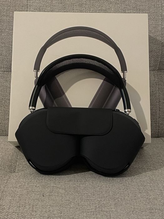 Airpods Max z etui