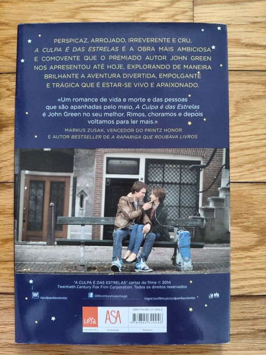 Livro " A culpa é das estrelas"