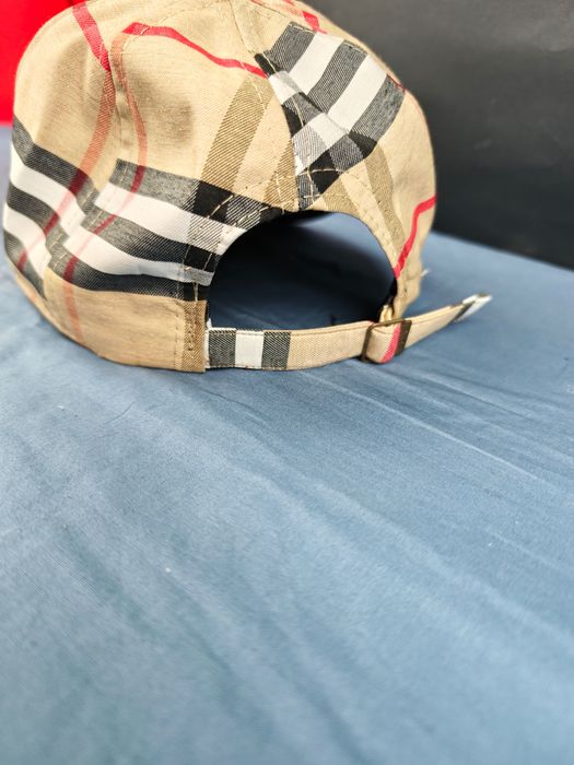 Czapka z daszkiem unisex Burberry kolory damska męska regulowana premium