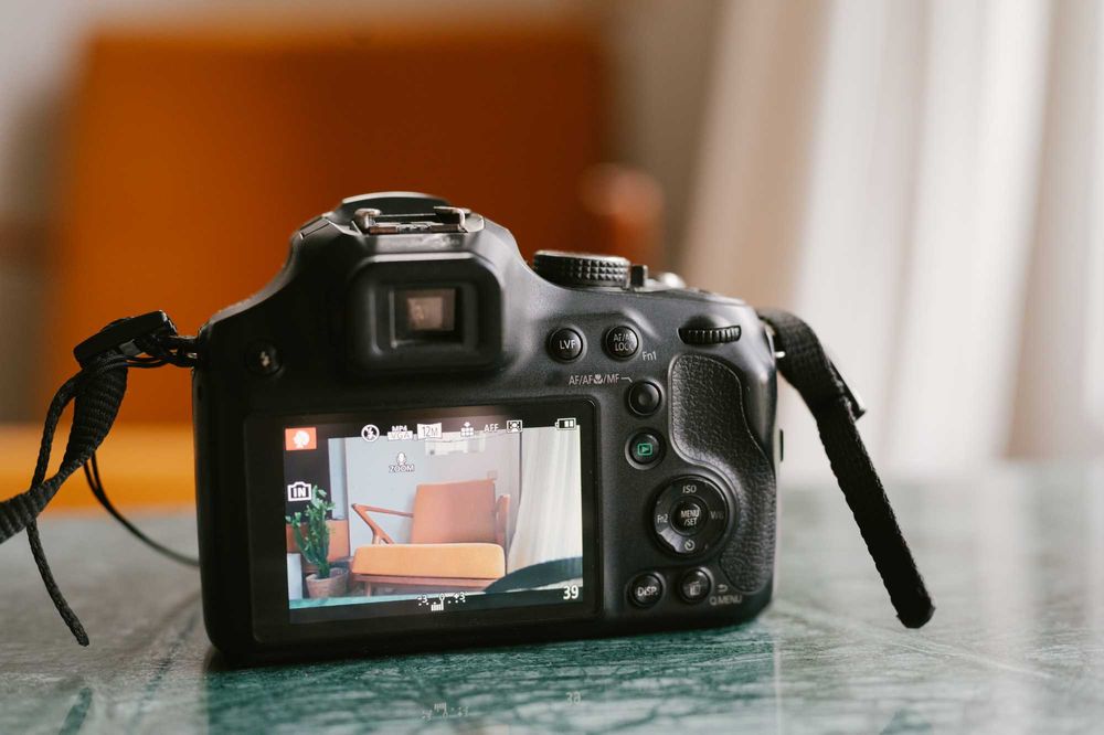 Panasonic Lumix DMC-FZ72 - Bridge Super Zoom