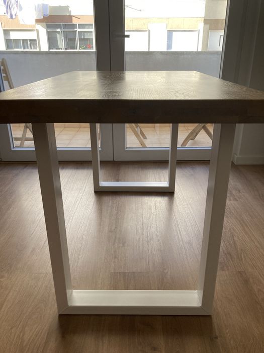 ULTIMA OPORTUNIDADE! Mesa de jantar semi-nova ; 120x75