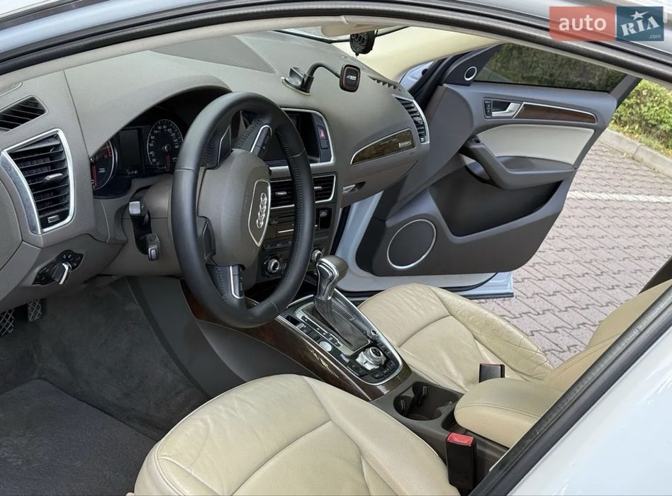продам автомобіль Audi q5