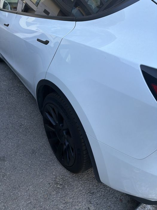 Tesla model y Dual Motor 2024