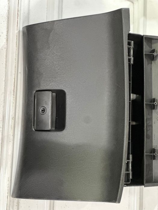 PORTA LUVAS PEUEGOT 307 ANO 2006