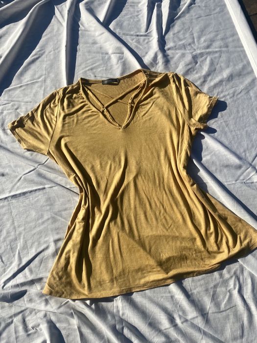 Musztardowa bluzka na krótki rękaw west coast love L 40 basic