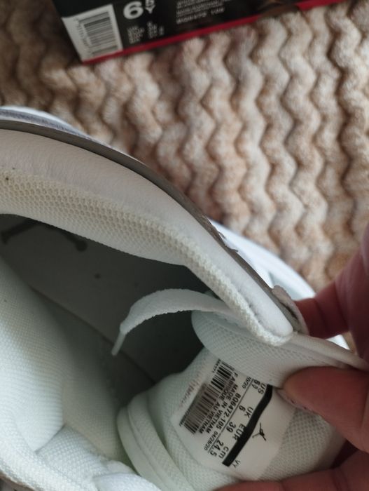 Кросівки      Nike