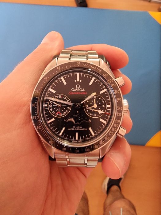 Omega Speedmaster Moonwatch Moonphase