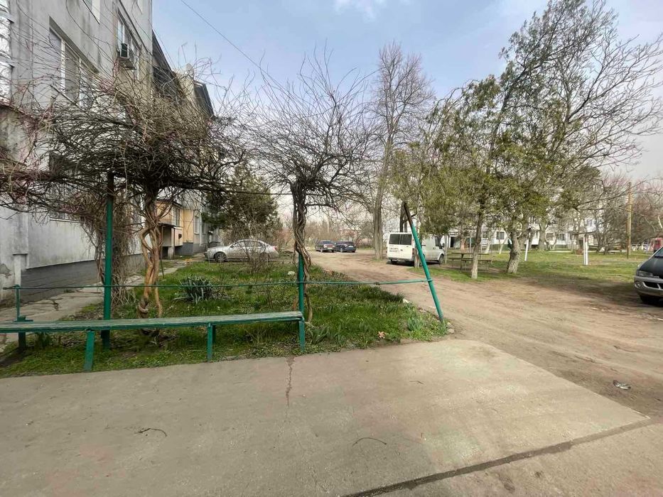 Продаю 4 кімнатну квартиру. Полігон, 8 км від міста.
