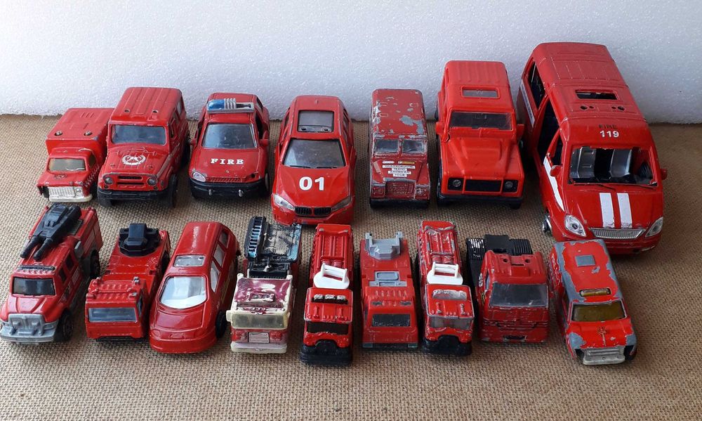 Пожежні машинки металеві -16 шт:BBurago ,Matchbox та інші. ЦІНА ЗА ВСЕ