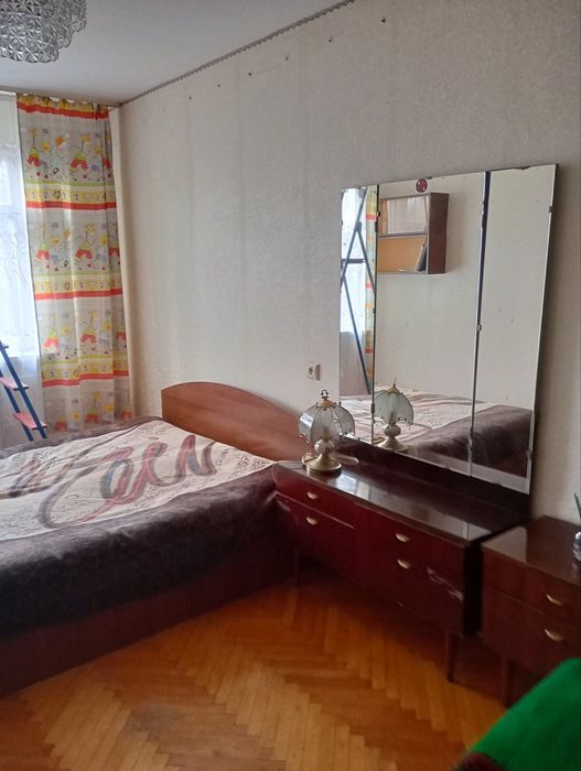 Здам кімнату біля Авіаційного Університету. Без господарів.