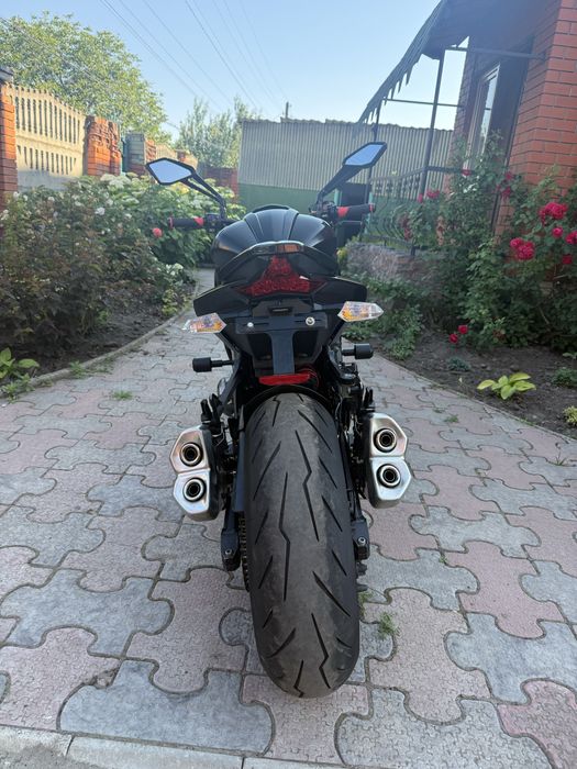 Мотоцикл Kawasaki z1000