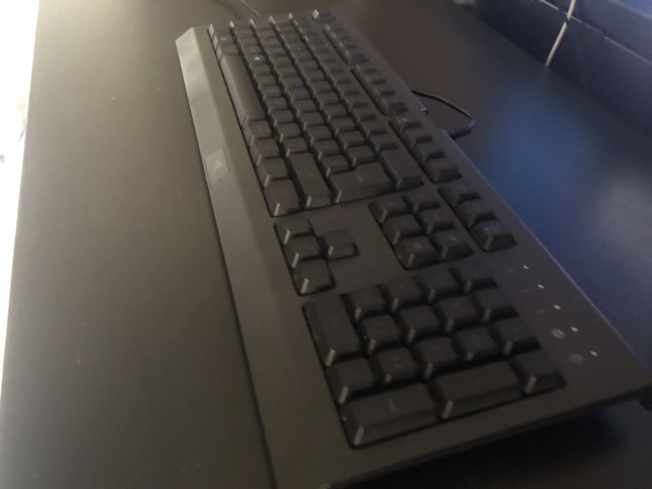 Teclado razer em bom estado.