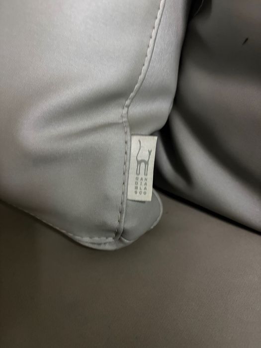 Conjunto de 2 Sofás + Mesa GANDIABLASCO Na Xemena — Ramón Esteve