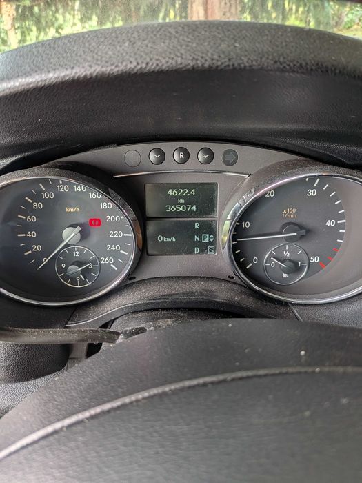 Mercedes Benz R320 4 Matic