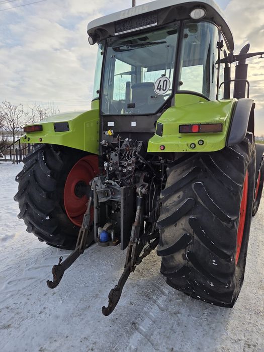 Claas  ares  697