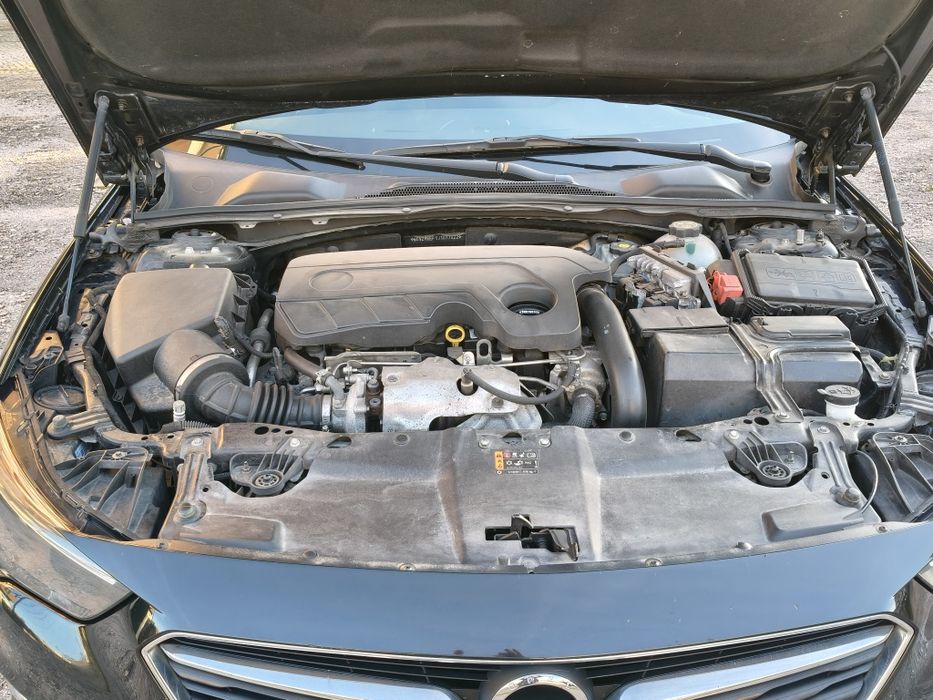 Opel Insignia 1.6 110cv Preto