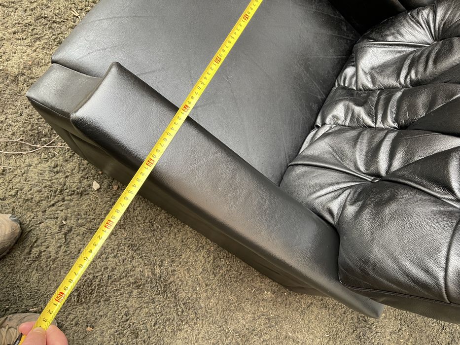 Шкіряне крісло реклайнер