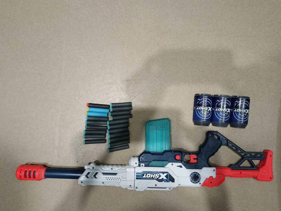 Pistolet Xshot + strzałki + puszki