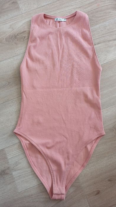 Красивий лот для дівчини 46р М