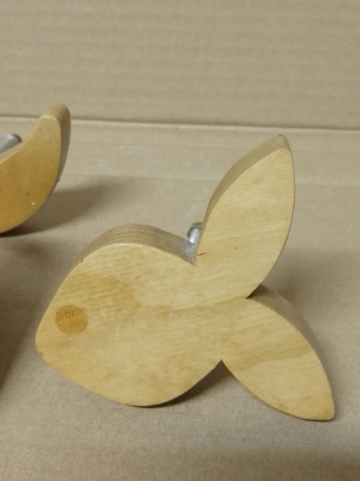 Conjunto de puxadores para móveis de criança