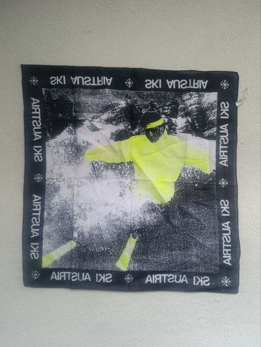Хустка First Austria