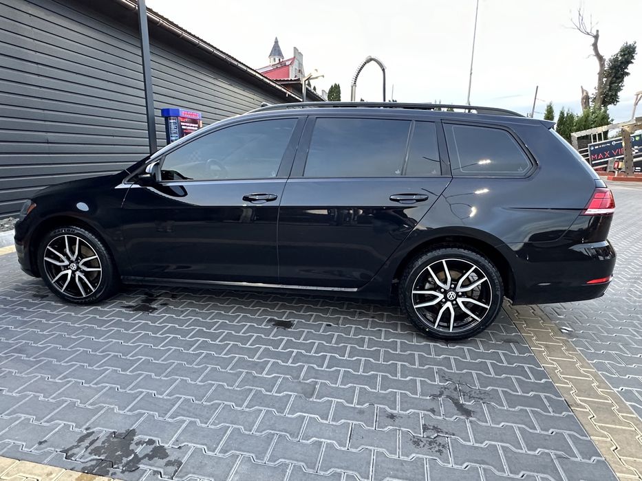 Продам Volkswagen Golf 7