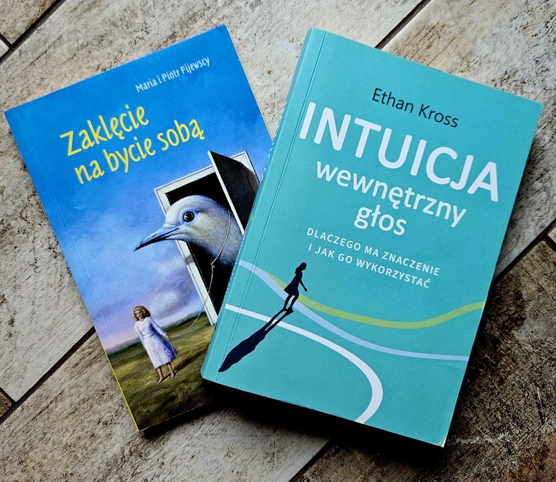 Zestaw książek: Intuicja + Zaklęcie na bycie sobą + gratis
