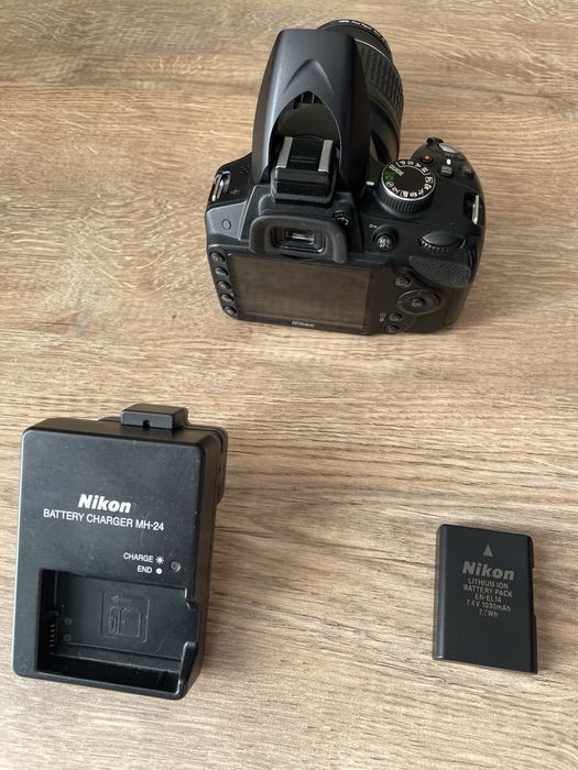 Nikon D 3200 Lustrzanka Cyfrowa 24Mpix  Zadbany
