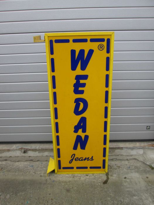 Świecący Neon Kasetowy Platfon Reklama