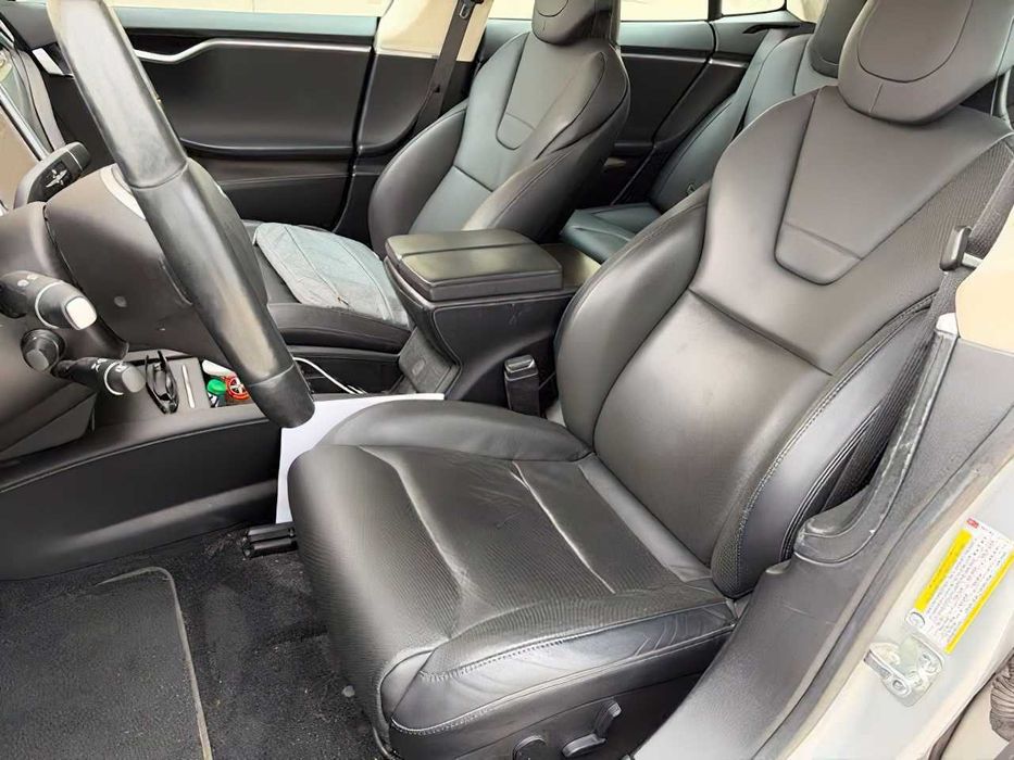 Tesla Model S P100D      2016