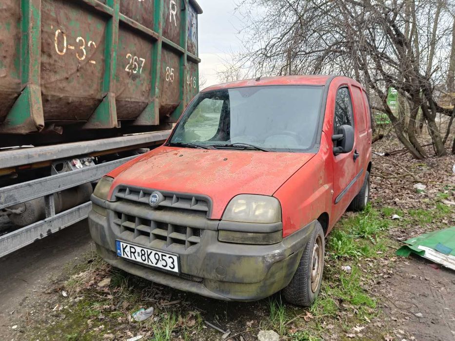 Fiat Doblo 2003 czerwony