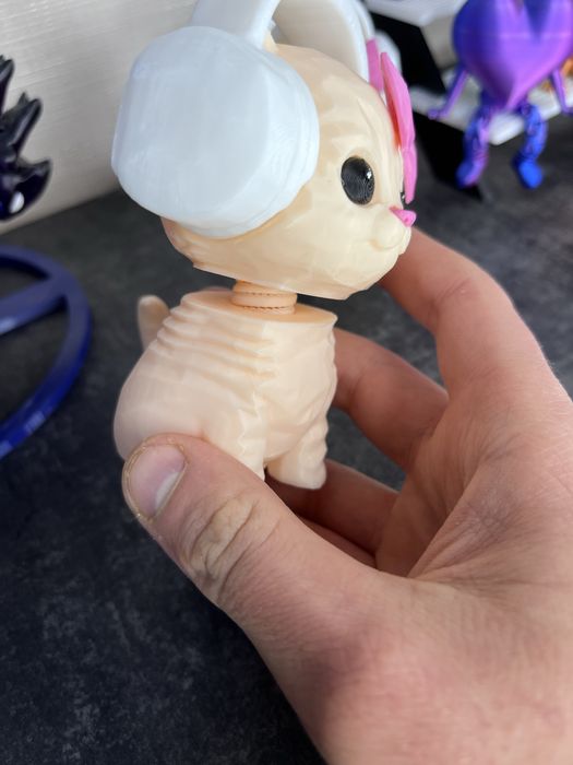 Котик в навушниках з Sims cat dance кіт з сімс