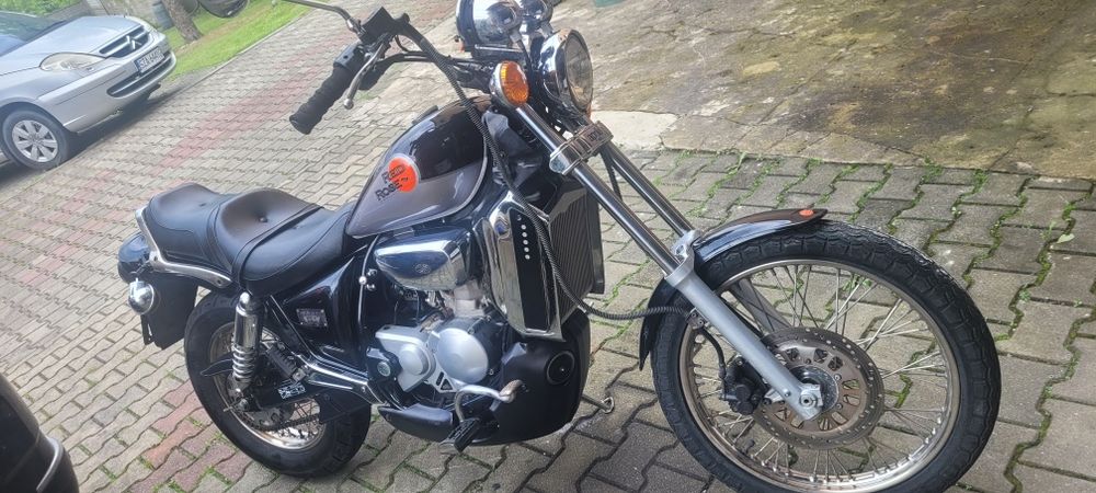 Motocykl Aprilla red rose 125cm