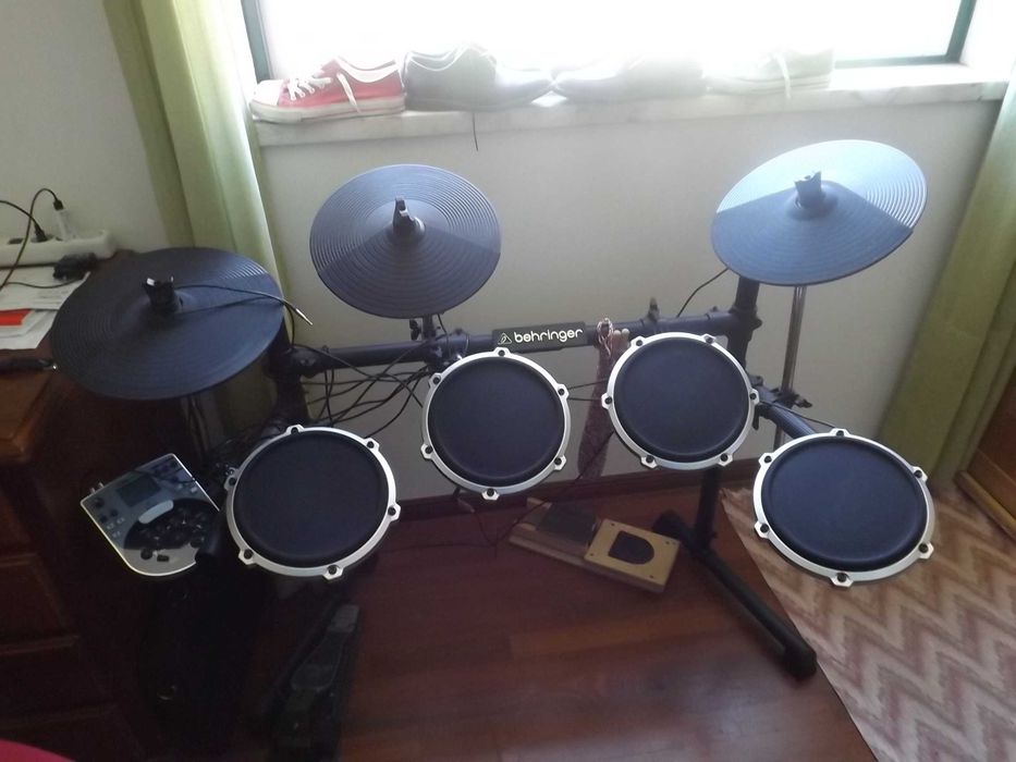 bateria musical behringer