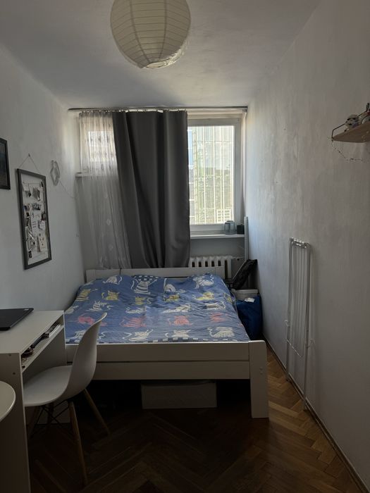 Pokój w samym centrum Warszawy, Rondo ONZ