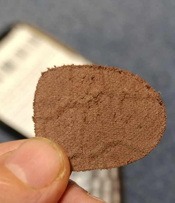 Продам новый чехол из натуральной кожи.