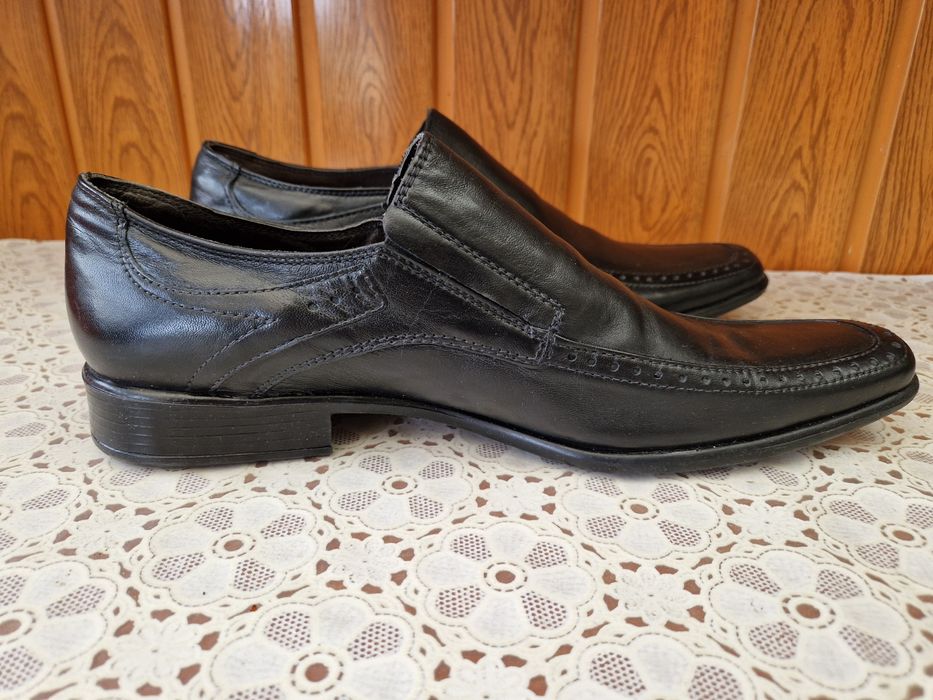 Buty Opttimo Collezione 41 wkładka 27 model 2024 skóra naturalna marko