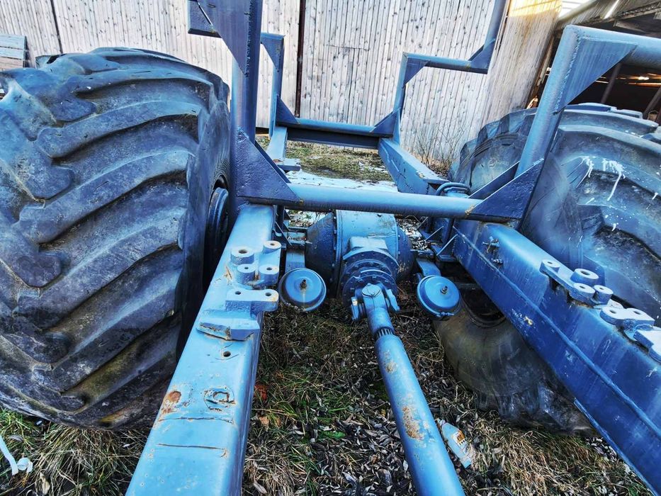 Трактор форвадер підборщик к700