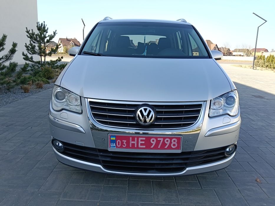 Volkswagen touran 1.4 tsi 2009 року