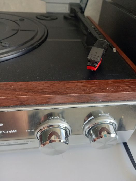 Проигрыватель виниловых пластинок Soundmaster PL186H