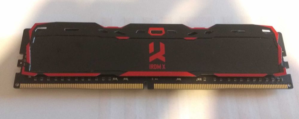 Memória RAM 16GB DDR4 3200