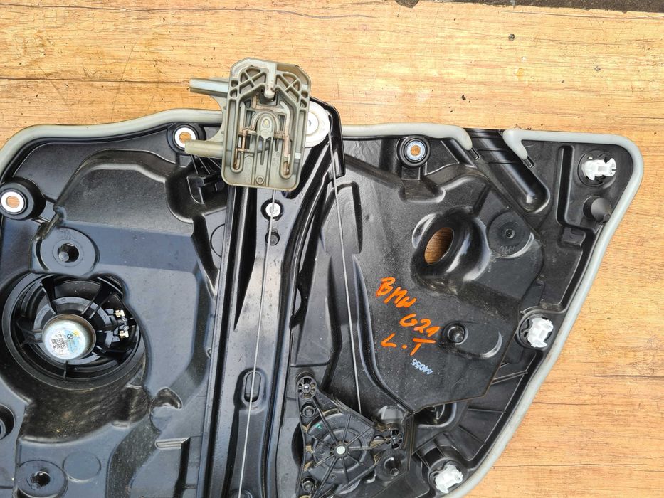 BMW 3 320e 2.0 G21 podnośnik szyby lewy tył