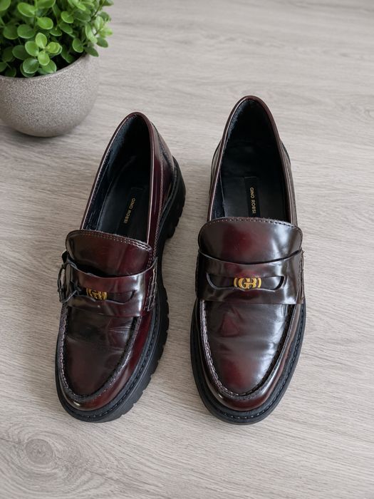 Loafersy damskie Gino Rossi na platformie – r. 37