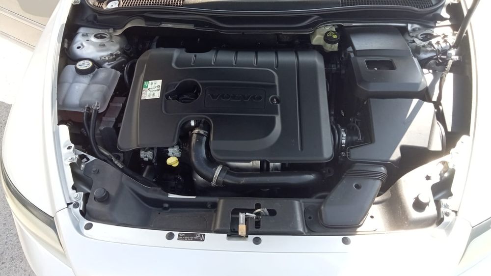 Volvo V50   2008